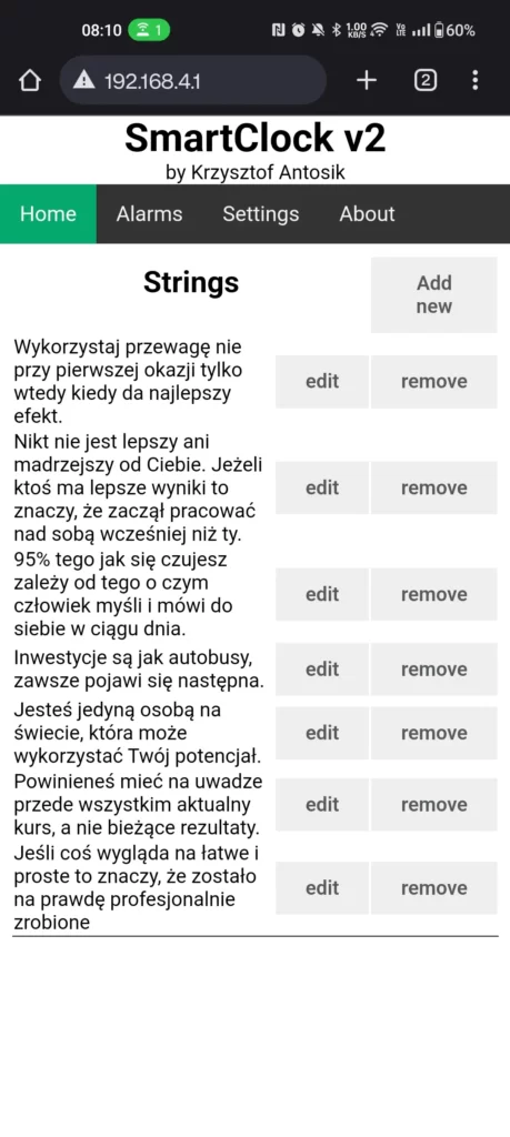 Screenshot okna przeglądarki mobilnej, na której widać jeden z ekranów konfiguracyjnych zegara