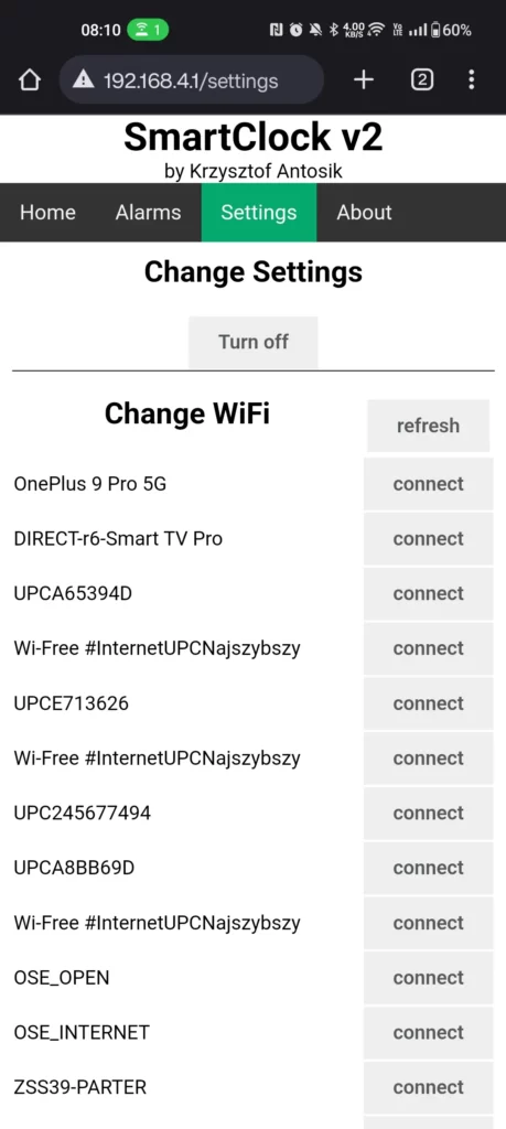 Screenshot okna przeglądarki mobilnej, na której widać jeden z ekranów konfiguracyjnych zegara