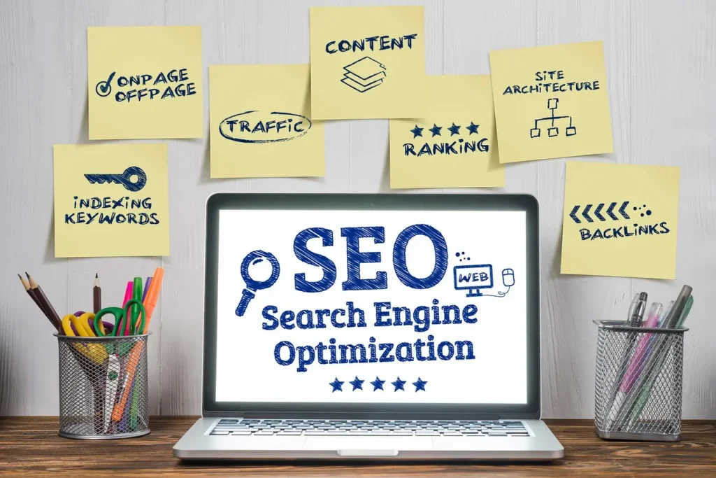 rysunkowy laptop z napisem Serach engine optimization