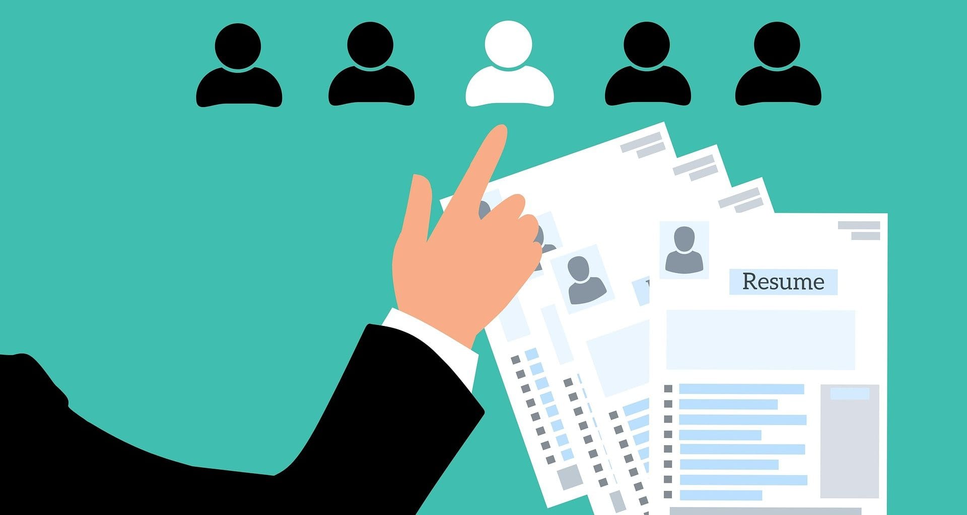 Darmowe szablony CV oraz zaawansowana socjotechnika i psychologia rekrutacji na biurku managera.